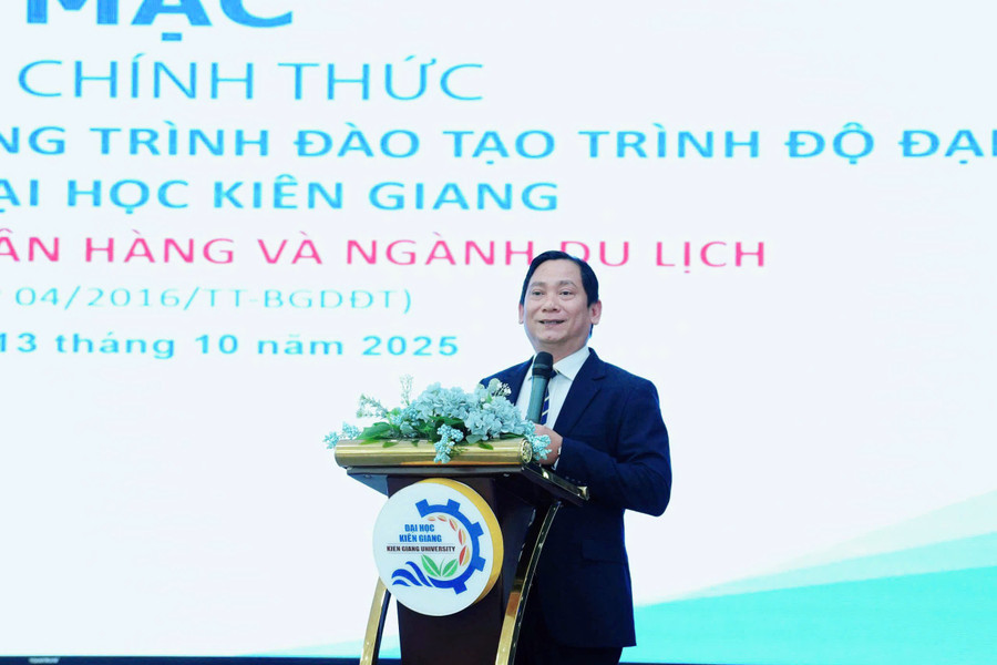 TS Nguyễn Văn Thành phát biểu tại buổi lễ. khao-sat-kg.jpg
