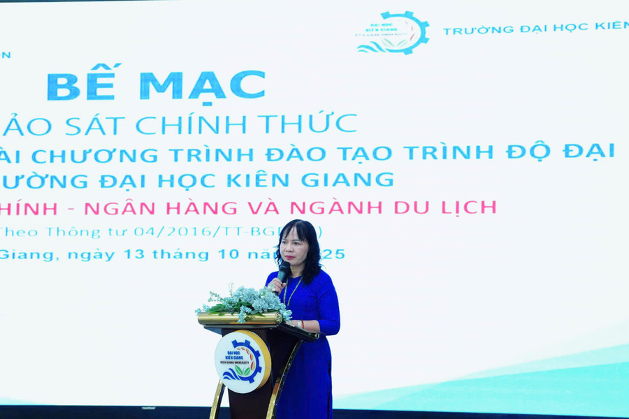 PGS.TS Đỗ Hạnh Nga phát biểu tại buổi lễ. khao-sat-kg-0.jpg