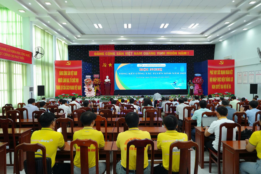 Quang cảnh Hội nghị. tong-ket-kgu-6.jpg