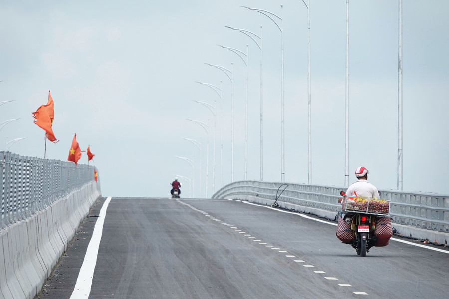 Cầu Đại Ngãi 2 có chiều dài gần 900m, khởi công vào tháng 10/2023. cau-dai-ngai-2.jpg