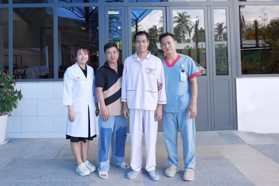 Cứu sống thầy giáo 28 tuổi bị đột quỵ nguy kịch. Ảnh: BVCC.