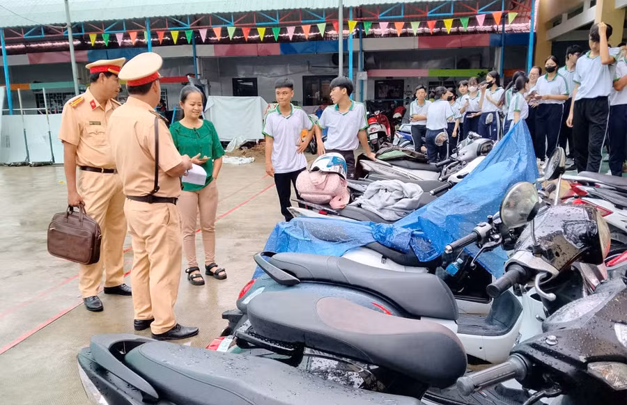 Từ khi triển khai đợt tổng kiểm tra, tình hình tai nạn giao thông liên quan đến học sinh giảm rõ rệt.