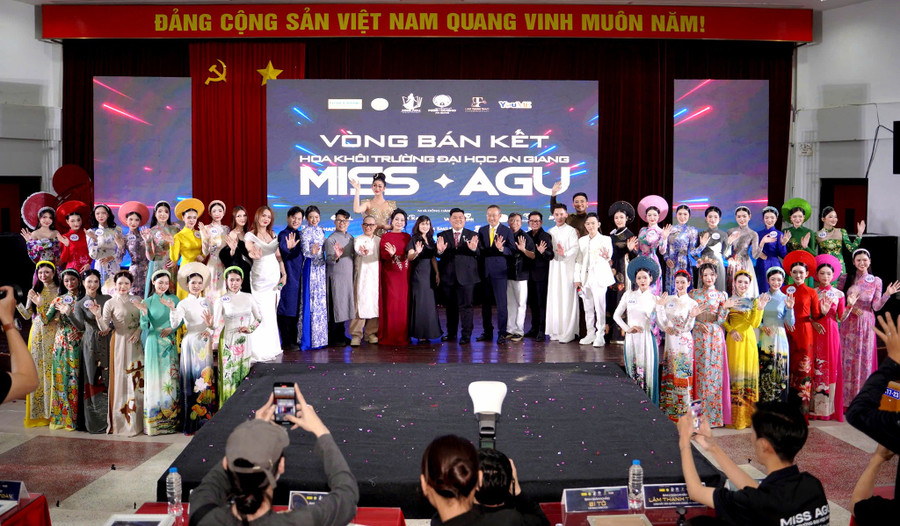 Rực rỡ đêm Bán kết cuộc thi “Hoa khôi Trường Đại học An Giang - Miss AGU” 2025.