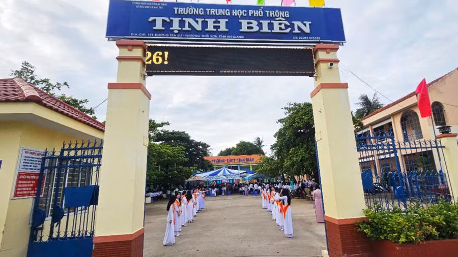 truong-tinh-bien.jpg