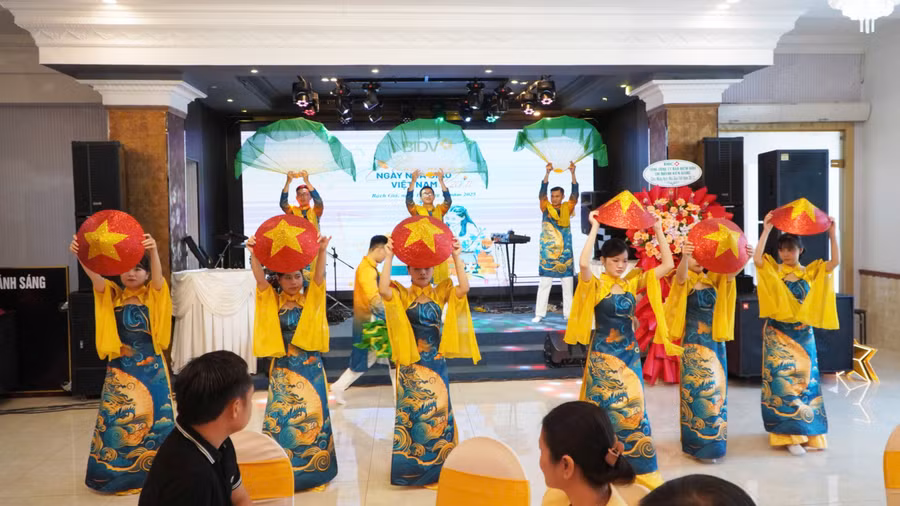 Lễ tri ân Ngày Nhà giáo Việt Nam 20/11/2025. 