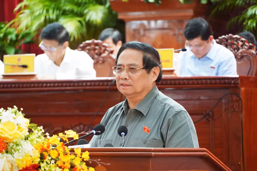 Thủ tướng Phạm Minh Chính phát biểu tại Hội nghị tiếp xúc cử tri TP Cần Thơ.