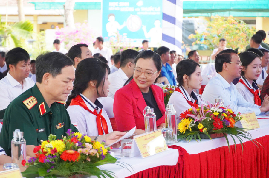 Thứ trưởng Bộ Giáo dục và Đào tạo Nguyễn Thị Quyên Thanh tại buổi lễ. Ảnh: Yến Phương.