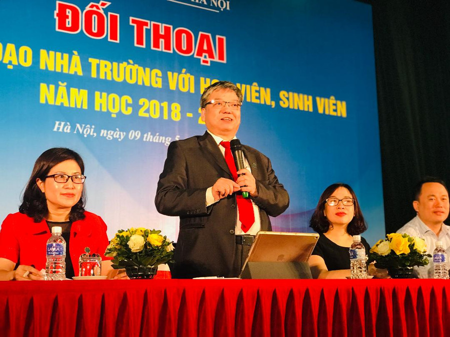 TS Trương Tiến Tùng chủ trì cuộc đối thoại