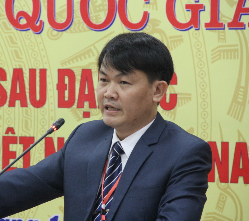 TS Nguyễn Quốc Trị phát biểu tham luận tại hội thảo TS Nguyễn Quốc Trị phát biểu tham luận tại hội thảo
