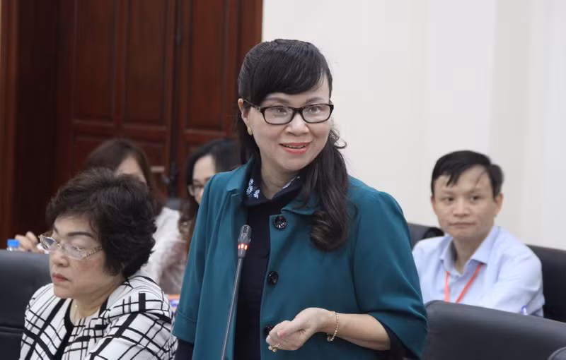 TS Nguyễn Thị Kim Phụng phát biểu tại hội thảo