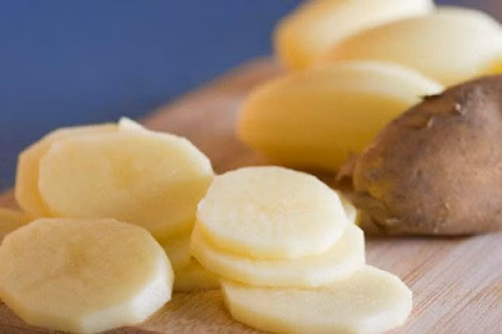 Mẹo giúp giảm mặn trong món ăn ngay lập tức