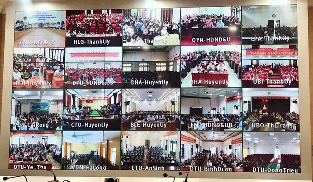 Các đại biểu tham dự tại các điểm cầu thành phố, huyện, thị xã