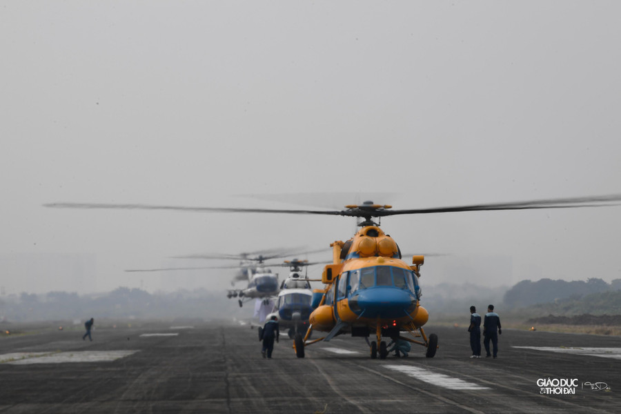 Trực thăng quân sự MI-8 là loại máy bay trực thăng phổ biến nhất thế giới, được đánh giá là dòng trực thăng thành công nhất trong lịch sử ngành công nghiệp máy bay trực thăng của Nga. Trực thăng quân sự MI-8 là loại máy bay trực thăng phổ biến nhất thế giới, được đánh giá là dòng trực thăng thành công nhất trong lịch sử ngành công nghiệp máy bay trực thăng của Nga.