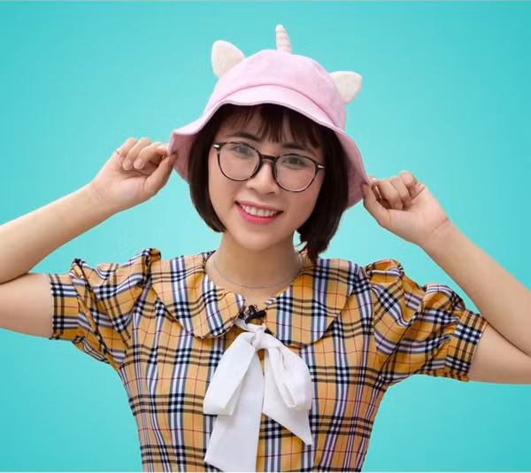 Phần lớn thu nhập hàng tháng của Thơ Nguyễn được chi trả từ Youtube từ nước ngoài