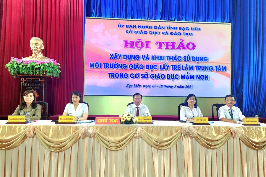 Hội thảo “Xây dựng và khai thác sử dụng môi trường giáo dục lấy trẻ làm trung tâm”.