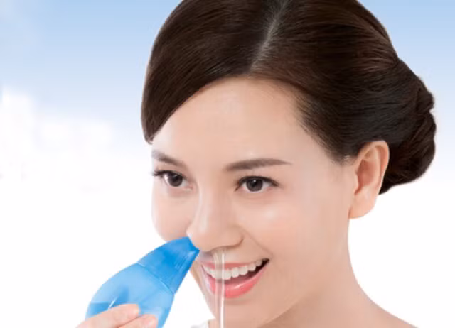 Rửa mũi giúp đào thải dịch nhầy trong xoang nhanh chóng