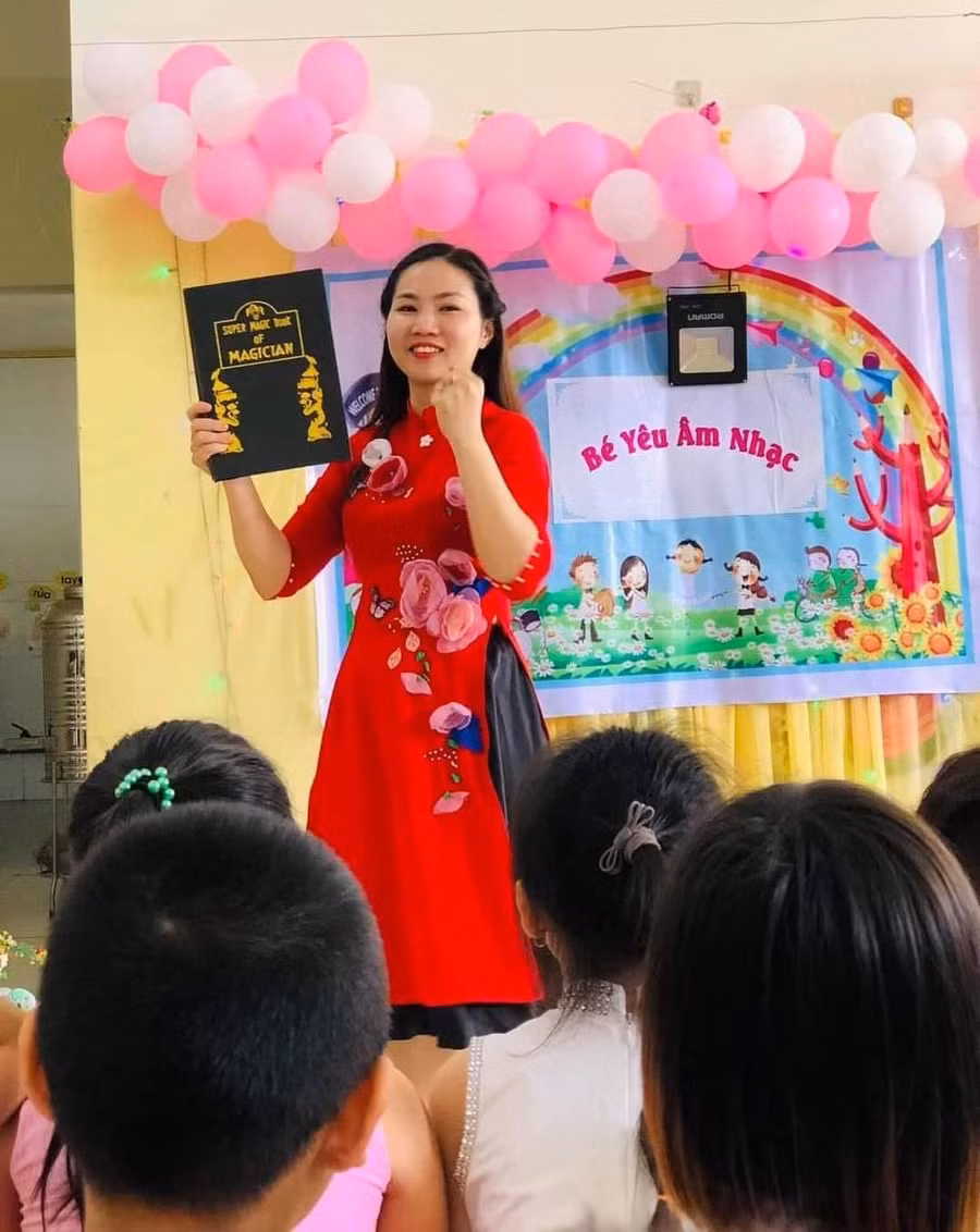 Cô Trần Hải Ngọc.