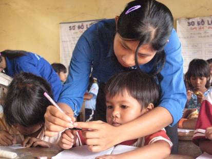 Thanh niên tình nguyện tham gia phổ cập giáo dục THCS và các lớp xoá mù chữ ở Bù Đăng - Bình Phước phổ cập giáo dục THCS và các lớp xoá mù chữ ở Bù Đăng - Bình Phước