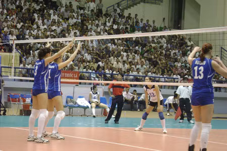 Hàng chắn với những “khủng long” của Kazakhstan