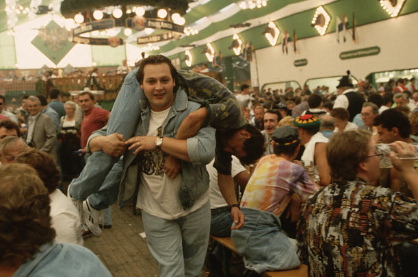 Lịch sử lễ hội bia Oktoberfest qua ảnh ảnh 9