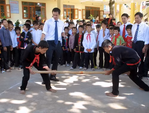 Niềm vui ngày khai giảng ở huyện miền núi Tiên Yên