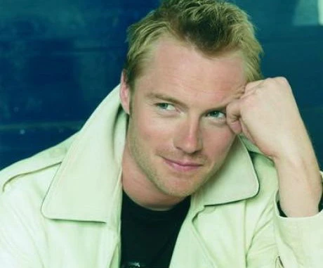 Thủ lĩnh Boyzone - Ronan Keating đến Việt Nam