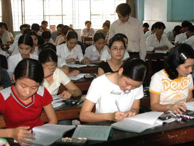 GV các chương trình liên kết đào tạo phải có ít nhất 3 năm kinh nghiệm