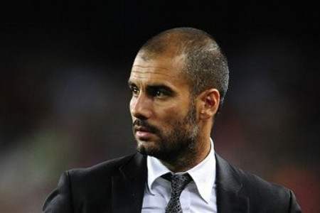 Pep Guardiola được cho là người lý tưởng để thay thế Diego Maradona Pep Guardiola được cho là người lý tưởng để thay thế Diego Maradona