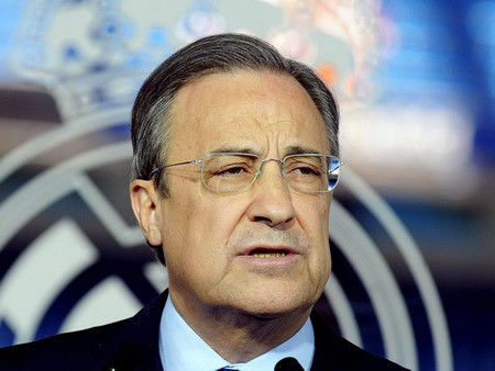 Chủ tịch Florentino Perez tỏ ra rất lạc quan dù Real Madrid đang nợ nần chồng chất