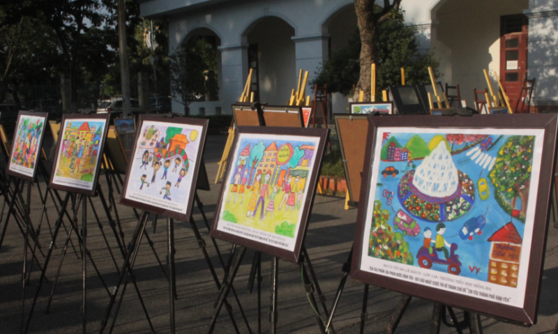 Các tác phẩm được trưng bày tại buổi lễ