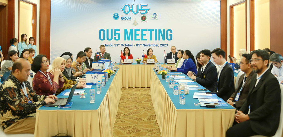 Toàn cảnh Hội nghị. Toàn cảnh Hội nghị.