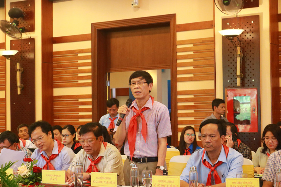 Đại diện các sở, ban, ngành liên quan tiếp thu, trả lời. Đại diện các sở, ban, ngành liên quan tiếp thu, trả lời.
