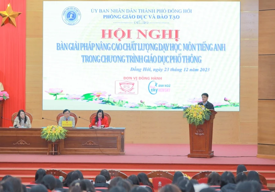 Hội nghị bàn giải pháp nâng cao chất lượng dạy học môn tiếng Anh trong Chương trình giáo dục phổ thông.