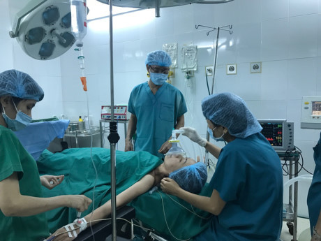 MC Trác Thúy Miêu tiết lộ lý do đi sửa ngực - Ảnh 2 MC Trac Thuy Mieu tiet lo ly do di sua nguc - Anh 2