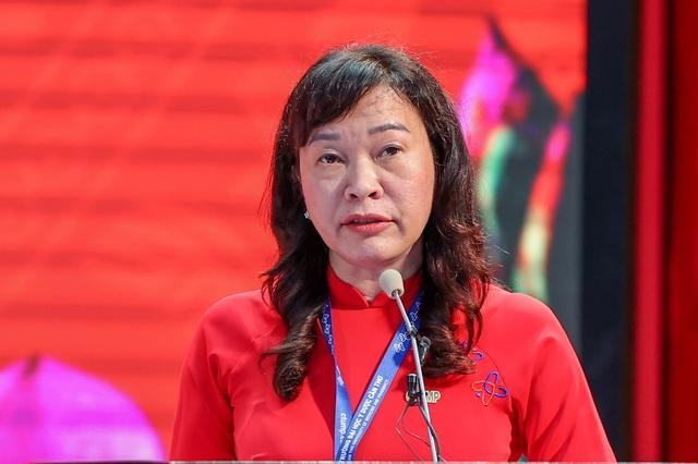 PGS. TS. Nguyễn Minh Phương, Chủ tịch Hội đồng trường Đại học Y Dược Cần Thơ khẳng định đến nay, việc triển khai thực hiện Nghị quyết này đã đạt kết quả ngoạn mục - Ảnh: VGP/Nhật Bắc. PGS. TS. Nguyễn Minh Phương, Chủ tịch Hội đồng trường Đại học Y Dược Cần Thơ khẳng định đến nay, việc triển khai thực hiện Nghị quyết này đã đạt kết quả ngoạn mục - Ảnh: VGP/Nhật Bắc.