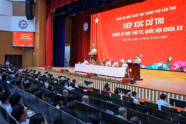 Quang cảnh Hội nghị tiếp xúc cử tri của Đoàn đại biểu Quốc hội TP. Cần Thơ - Ảnh: VGP/Nhật Bắc.