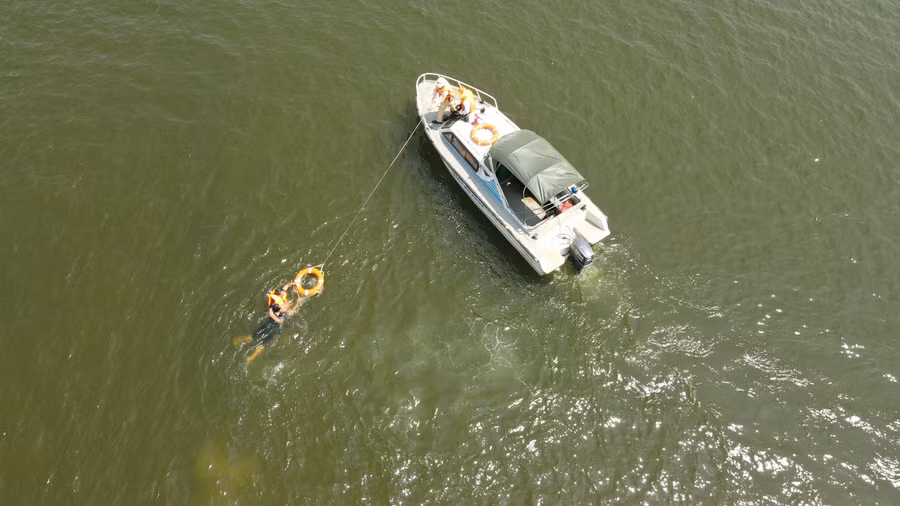 Diễn tập phòng chống thiên tai, cứu hộ trên sông.