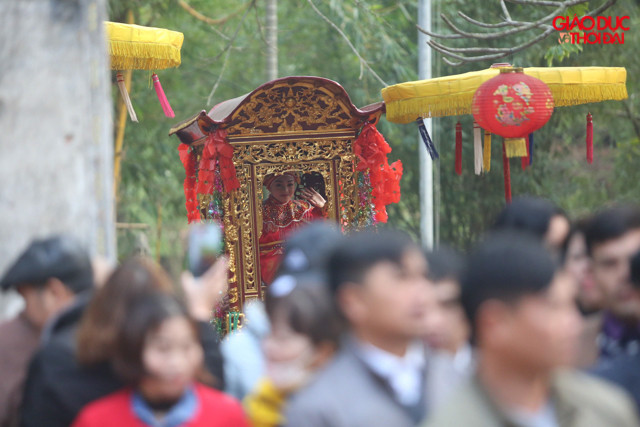 Việc con, cháu mình được chọn là Tướng bà là niềm vinh hạnh lớn cho gia đình, vì vậy đây là nhân vật nhận được nhiều sự quan tâm từ người dân và du khách.