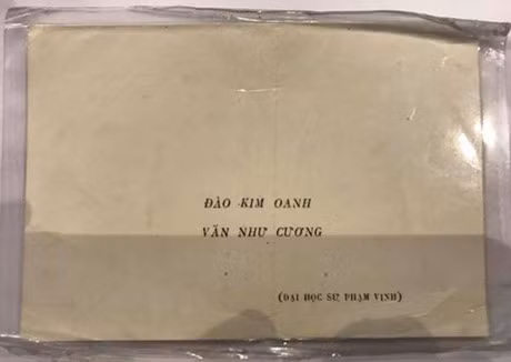 Hinh anh thu vi ve tam thiep cuoi nam 1961 cua thay Van Nhu Cuong - Anh 3