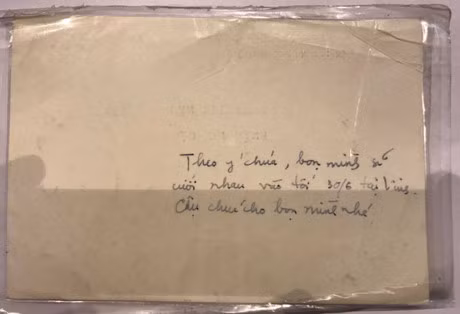 Hinh anh thu vi ve tam thiep cuoi nam 1961 cua thay Van Nhu Cuong - Anh 4