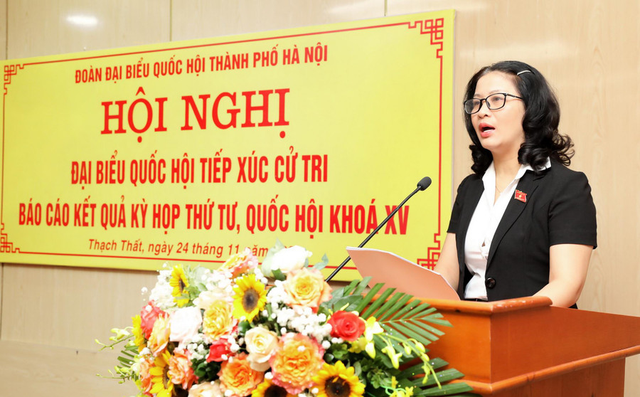 GS.TS Nguyễn Thị Lan - Đại biểu Quốc hội đơn vị bầu cử số 8 (Đoàn đại biểu Quốc hội TP Hà Nội) phát biểu tại hội nghị tiếp xúc cử tri. GS.TS Nguyễn Thị Lan - Đại biểu Quốc hội đơn vị bầu cử số 8 (Đoàn đại biểu Quốc hội TP Hà Nội) phát biểu tại hội nghị tiếp xúc cử tri.
