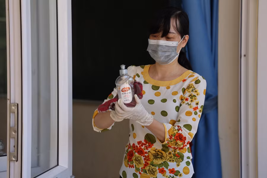 Nhiều trường học tại Hà Nội chuẩn bị kỹ để đón học sinh trở lại ngày 8/11 ảnh 10