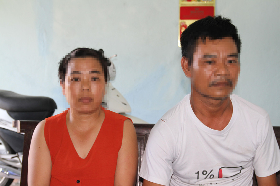 Ông Trần Văn Tr. và bà Vương Thị X. trong cuộc trò chuyện với PV báo Giáo dục và Thời đại.