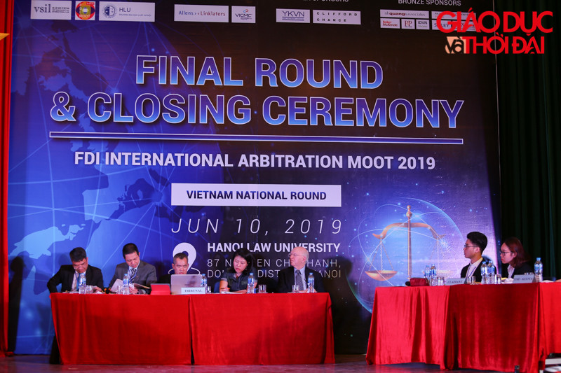 Những phần thi tranh tụng của các đội thi trước hội đồng giám khảo