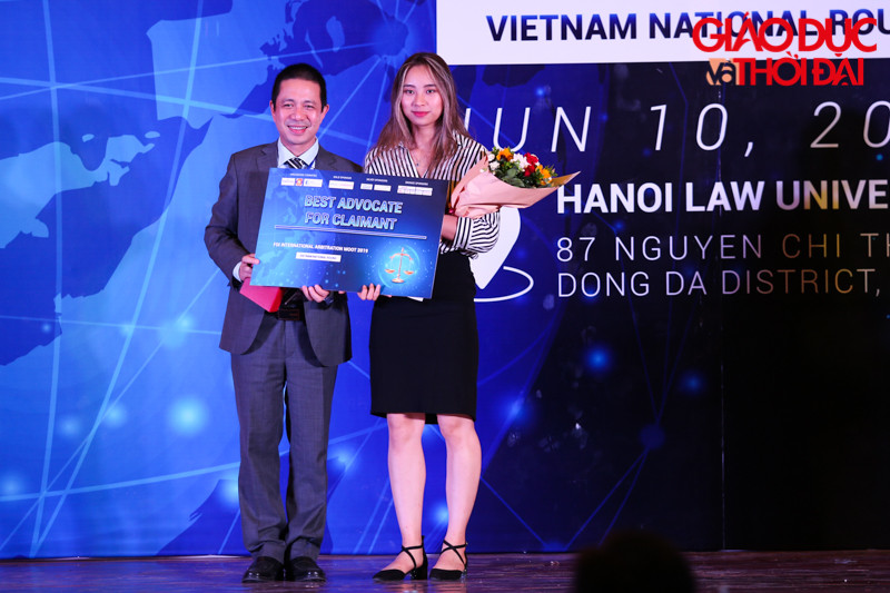 Những cá nhân xuất sắc được vinh danh trong lễ bế mạc