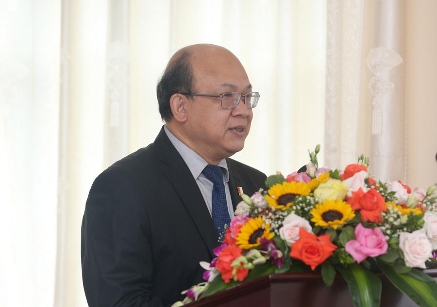 PGS.TS Huỳnh Quyết Thắng phát biểu tại lễ ký kết PGS.TS Huỳnh Quyết Thắng phát biểu tại lễ ký kết