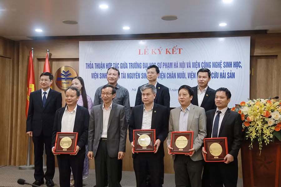 Dự kiến năm 2025, Trường Đại học Sư phạm Hà Nội sẽ mở thêm ngành Công nghệ Sinh học. Ảnh: Tào Nga