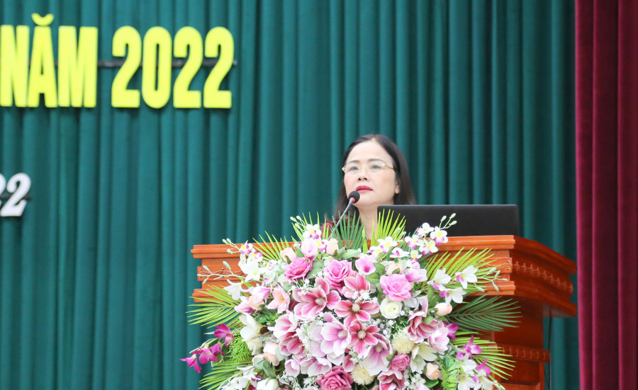 TS Lê Thị Hương nhấn mạnh tầm quan trọng của Kỳ thi Tốt nghiệp THPT. TS Lê Thị Hương nhấn mạnh tầm quan trọng của Kỳ thi Tốt nghiệp THPT.