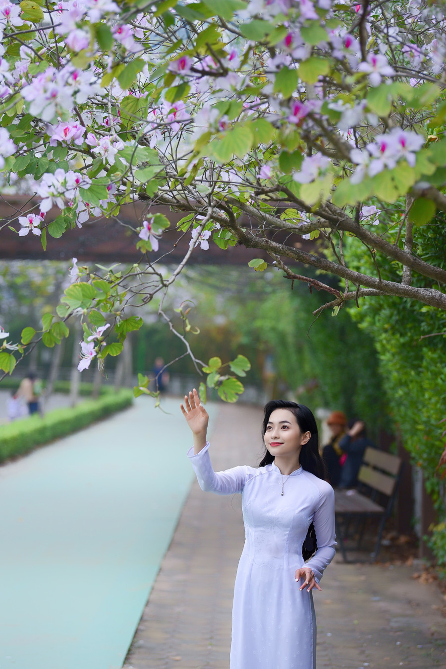 Ngọc Thụy là cựu sinh viên chuyên ngành Báo mạng điện tử, Học viện Báo chí và Tuyên truyền.