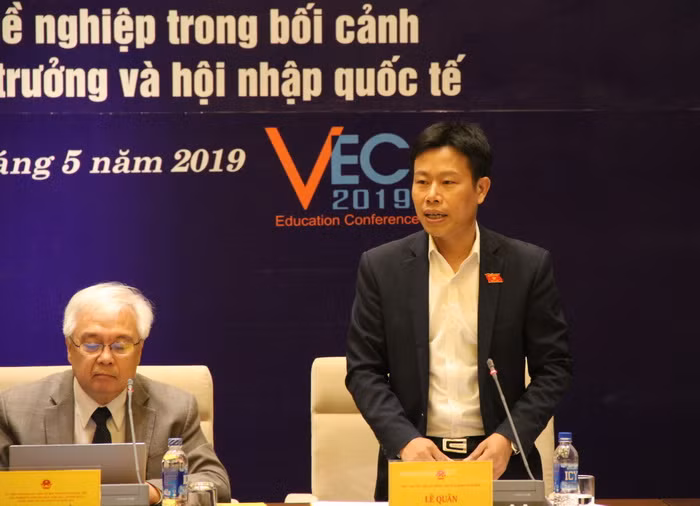Thứ trưởng Bộ Lao động Thương binh và Xã hội Lê Quân: Đối với giáo dục nghề nghiệp thì doanh nghiệp không chỉ sử dụng lao động mà còn tham gia vào quá trình đào tạo
